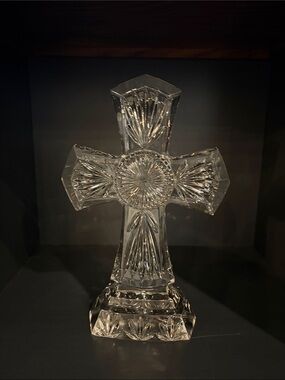 VTG Royal Limited 10" Standing Crystal Cross Czech Republic w/Original Label